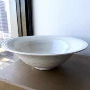 Simon Pearce Pottery Belmont Large 12.5” Vegetable Bowl Ivory Crackle Glaze